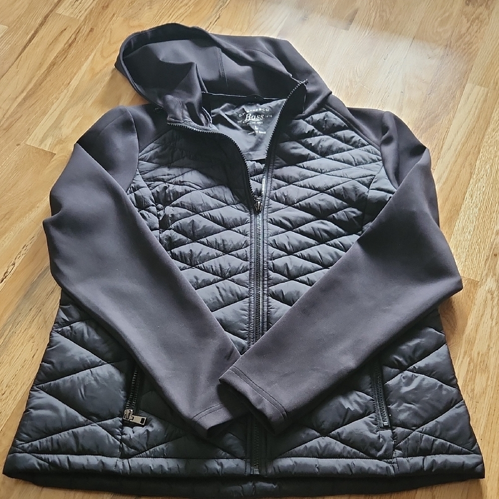 NWOT Black Quilted Hooded Jacket